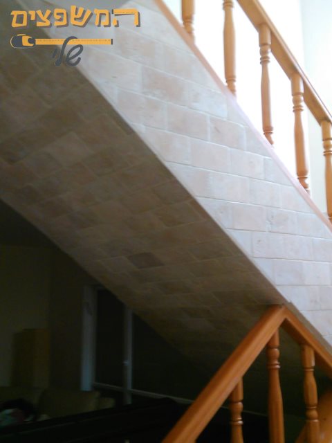 צביעת חדר מדרגות 3 קומות